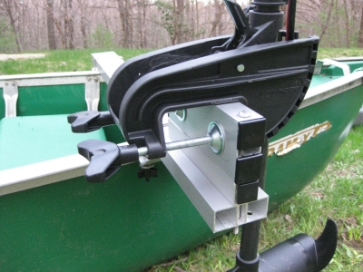 SailboatsToGoÂ»Any Length Aluminum Motor Mount for Canoes